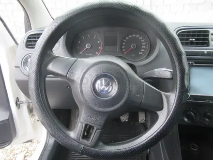 Volkswagen Polo 2013 года за 1 734 000 тг. в Шымкент – фото 11
