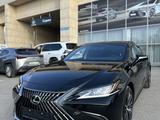 Lexus ES 250 2022 года за 26 000 000 тг. в Алматы – фото 2