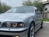 BMW 523 1998 года за 3 000 000 тг. в Алматы – фото 5