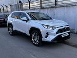 Toyota RAV4 2019 года за 16 500 000 тг. в Алматы