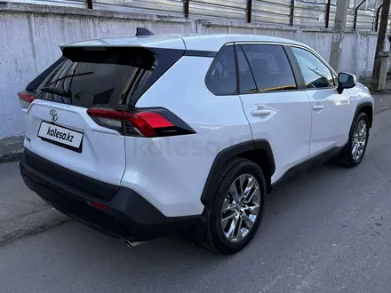 Toyota RAV4 2019 года за 16 500 000 тг. в Алматы – фото 4