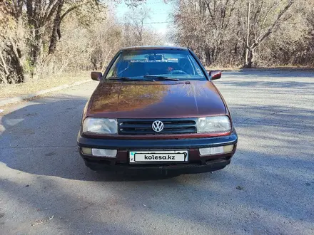 Volkswagen Vento 1992 года за 1 400 000 тг. в Караганда – фото 9