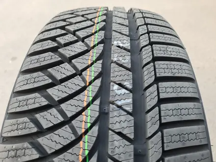 KUMHO 245/35 R19 93W WP72 XL за 55 000 тг. в Алматы