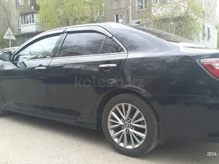 Toyota Camry 2017 года за 12 800 000 тг. в Караганда – фото 4