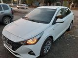 Hyundai Accent 2021 года за 7 800 000 тг. в Актобе – фото 4