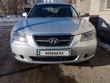 Hyundai Sonata 2006 годаүшін3 500 000 тг. в Шахтинск – фото 2