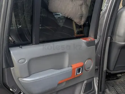 Land Rover Range Rover 2006 года за 7 400 000 тг. в Алматы – фото 9
