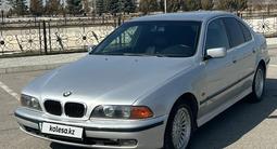 BMW 528 1998 года за 3 350 000 тг. в Тараз – фото 2