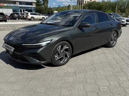 Hyundai Elantra 2023 года за 9 500 000 тг. в Атырау