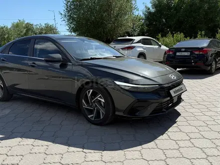 Hyundai Elantra 2023 года за 9 500 000 тг. в Атырау – фото 7
