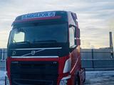 Volvo  FH 2015 года за 32 000 000 тг. в Усть-Каменогорск