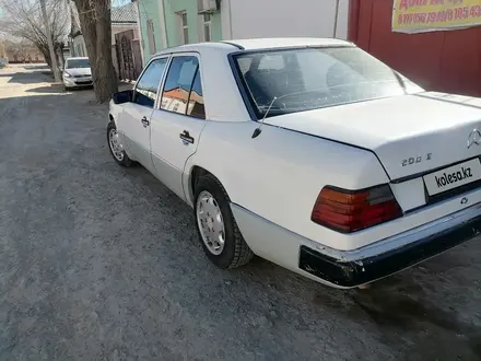 Mercedes-Benz E 200 1993 годаүшін1 350 000 тг. в Кызылорда – фото 2