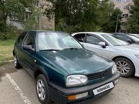 Volkswagen Golf 1996 года за 1 800 000 тг. в Астана