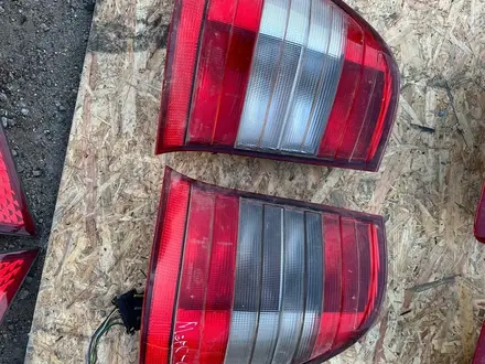 Mercedes C class задние фонари за 1 777 тг. в Актобе