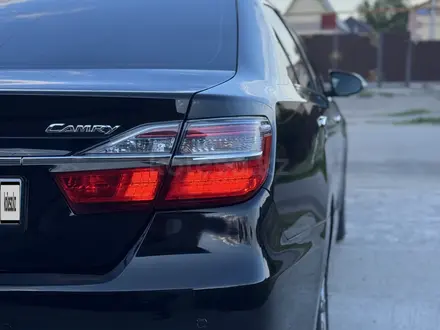 Toyota Camry 2016 года за 11 000 000 тг. в Уральск – фото 7