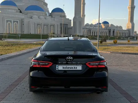 Toyota Camry 2023 года за 18 000 000 тг. в Астана – фото 4