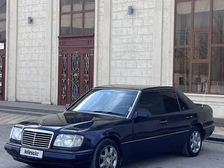 Mercedes-Benz E 220 1994 года за 3 000 000 тг. в Шиели