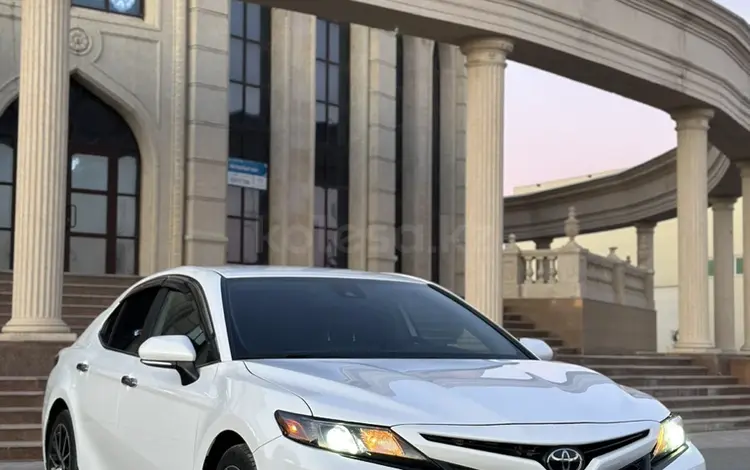 Toyota Camry 2022 года за 14 000 000 тг. в Алматы