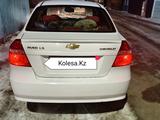 Chevrolet Aveo 2011 года за 3 300 000 тг. в Павлодар – фото 2