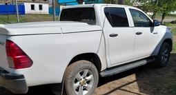 Toyota Hilux 2016 года за 13 500 000 тг. в Уральск – фото 4
