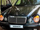 Mercedes-Benz E 230 1996 года за 2 300 000 тг. в Кордай – фото 3