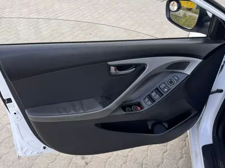 Hyundai Elantra 2013 года за 3 400 000 тг. в Актау – фото 3