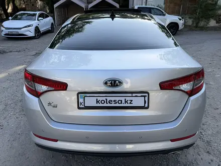Kia K5 2011 года за 7 600 000 тг. в Алматы – фото 8