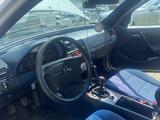 Mercedes-Benz C 180 1999 года за 3 500 000 тг. в Шымкент – фото 2