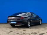 Hyundai Sonata 2021 года за 9 870 000 тг. в Алматы – фото 3