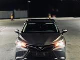 Toyota Camry 2021 года за 15 500 000 тг. в Шымкент