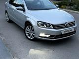 Volkswagen Passat 2014 года за 5 800 000 тг. в Астана