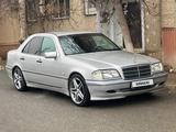 Mercedes-Benz C 240 1997 года за 3 500 000 тг. в Жанаозен