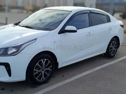 Kia Rio 2017 года за 7 500 000 тг. в Актау – фото 2