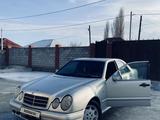 Mercedes-Benz E 230 1996 годаүшін2 650 000 тг. в Тараз