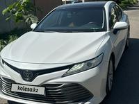 Toyota Camry 2019 года за 13 000 000 тг. в Алматы