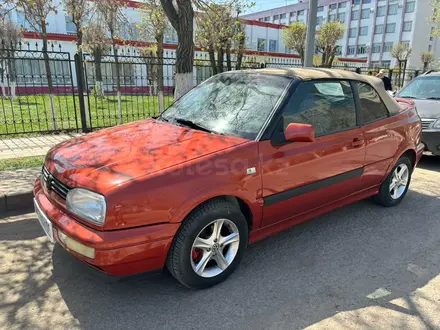 Volkswagen Golf 1995 года за 2 300 000 тг. в Караганда – фото 3