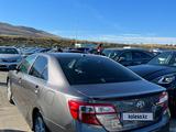 Toyota Camry 2014 года за 6 300 000 тг. в Атырау – фото 2