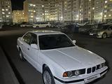 BMW 525 1989 года за 1 300 000 тг. в Астана – фото 2