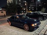 BMW 740 1997 года за 5 500 000 тг. в Шымкент