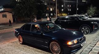 BMW 740 1997 года за 5 500 000 тг. в Шымкент