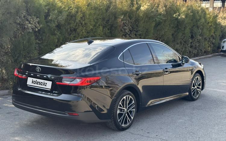 Toyota Camry — миниатюра 3