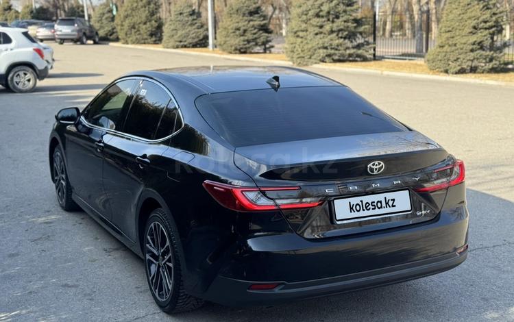 Toyota Camry — миниатюра 5