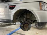 Колодки и Тормозные диски Land Rover Range Rover за 10 000 тг. в Алматы – фото 4