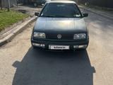 Volkswagen Vento 1995 года за 800 000 тг. в Алматы