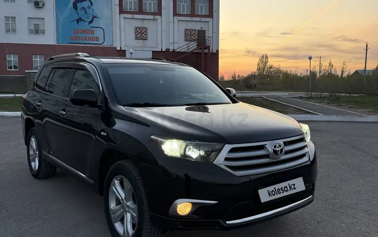 Toyota Highlander 2011 года за 11 800 000 тг. в Астана