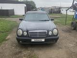 Mercedes-Benz E 200 1997 годаүшін2 050 000 тг. в Астана