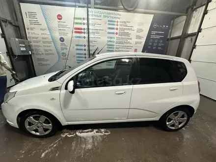 Chevrolet Aveo 2013 года за 2 700 000 тг. в Астана – фото 3