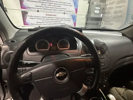 Chevrolet Aveo 2013 года за 2 700 000 тг. в Астана – фото 17