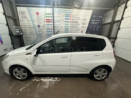 Chevrolet Aveo 2013 года за 2 700 000 тг. в Астана – фото 7
