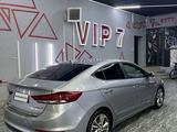 Hyundai Elantra 2017 годаүшін4 700 000 тг. в Жанаозен – фото 4